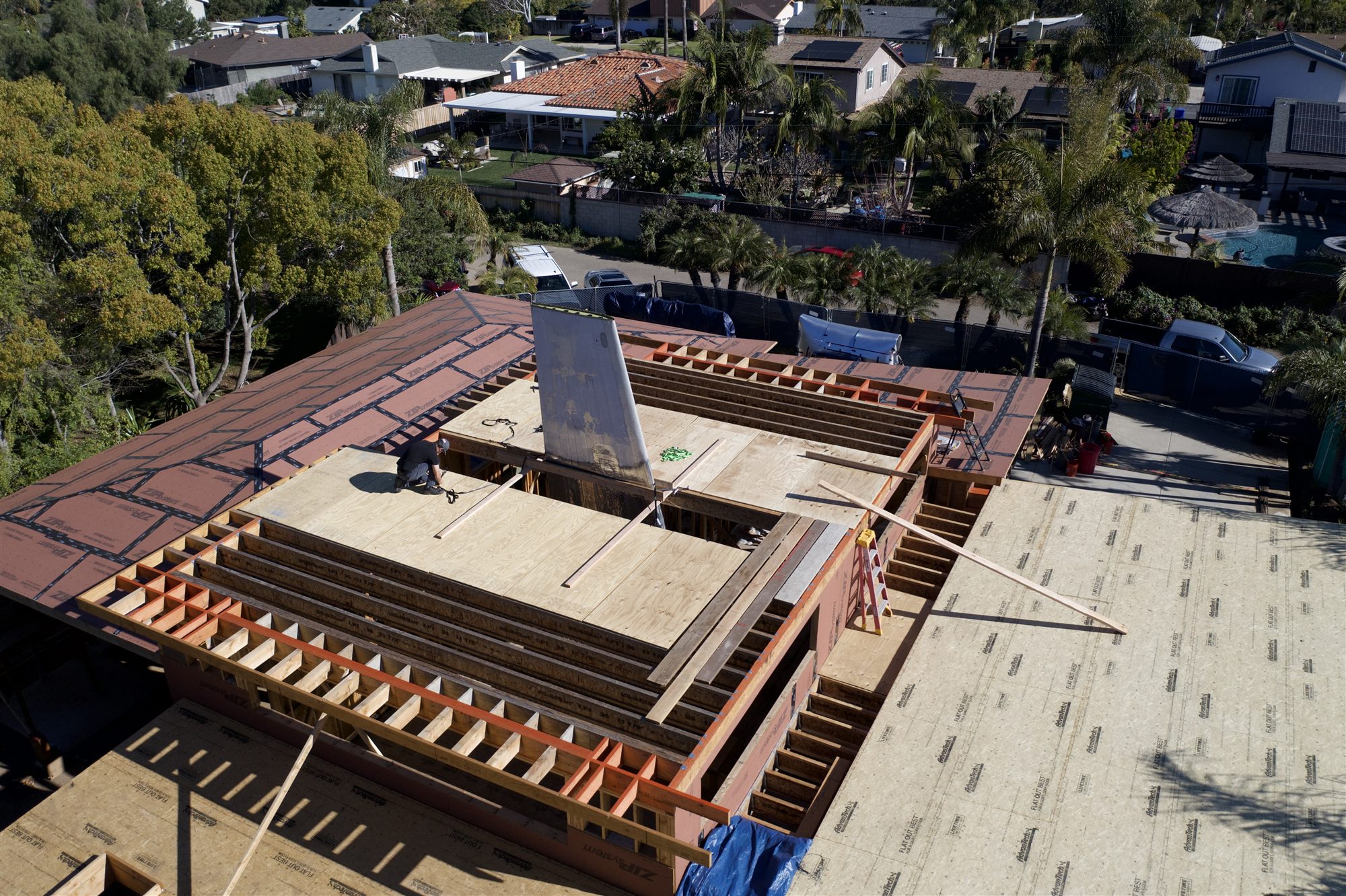 Grandview roof framing and chimney coordination during construction