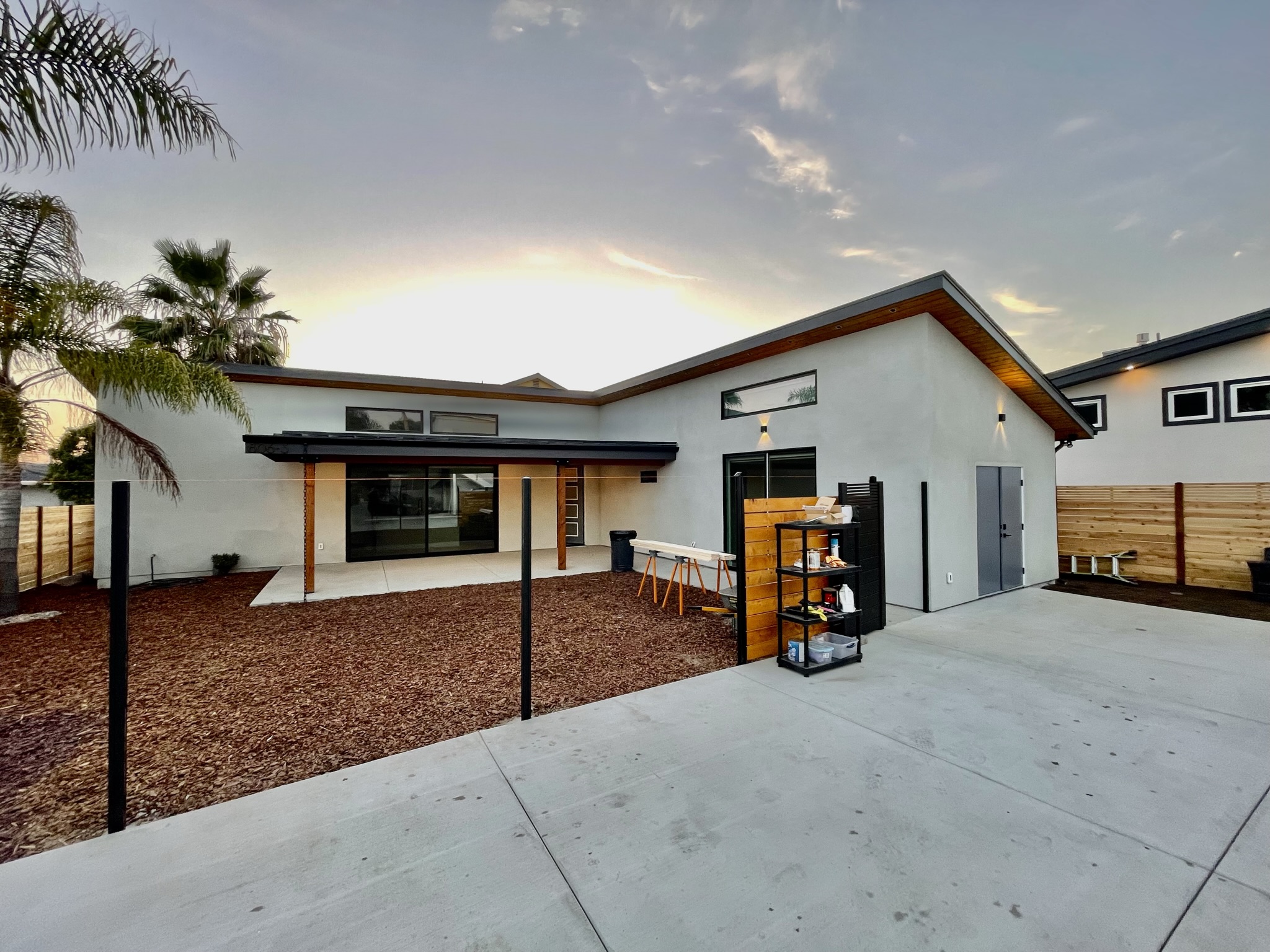 Completed L-shaped ADU in Encinitas with covered patio and contemporary exterior